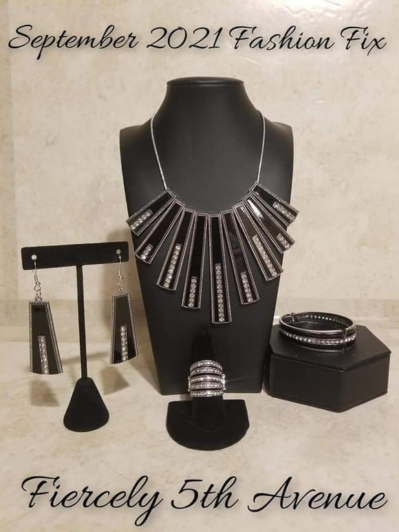 Fiercely Fifth Avenue Trend Blend / Fashion Fix Set  - September 2021- Black
