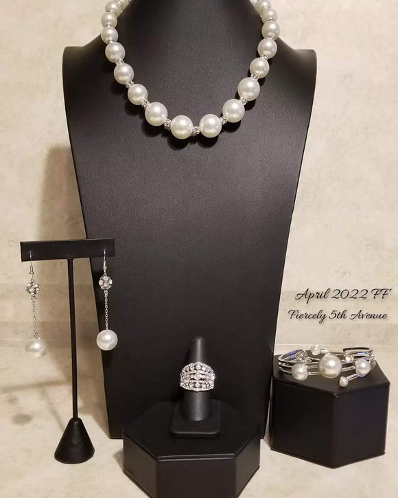 Paparazzi Accessories Fiercely 5th Avenue - Trend Blend / Fashion Fix Set - April 2022 -White