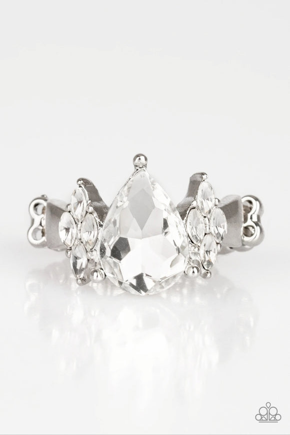 Yas Queen-White - Shon's Jewels Boutique